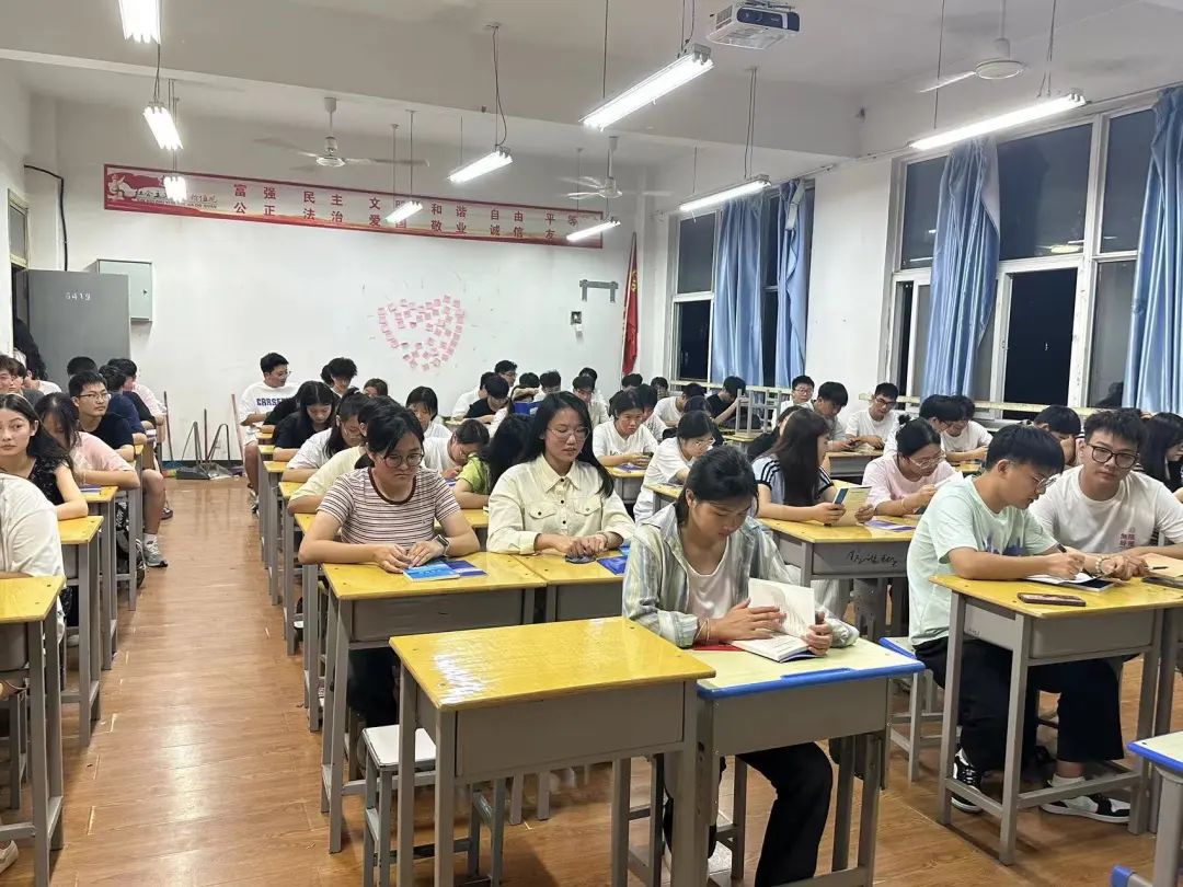 谈球吧体育app下载