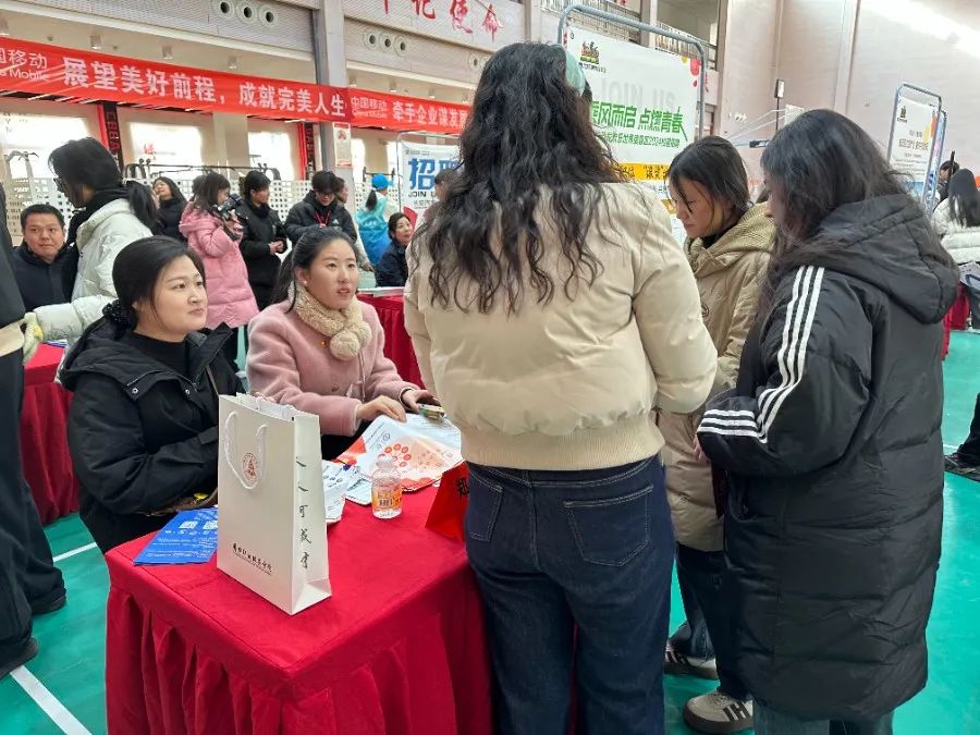 谈球吧体育app下载