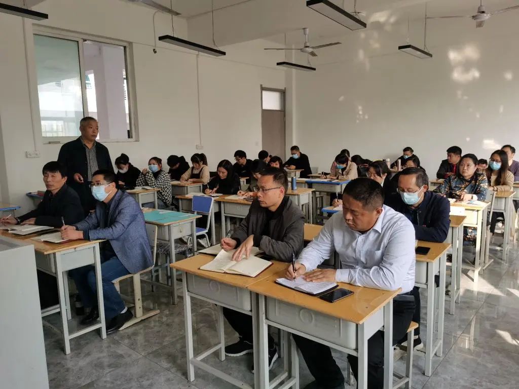 谈球吧体育app下载