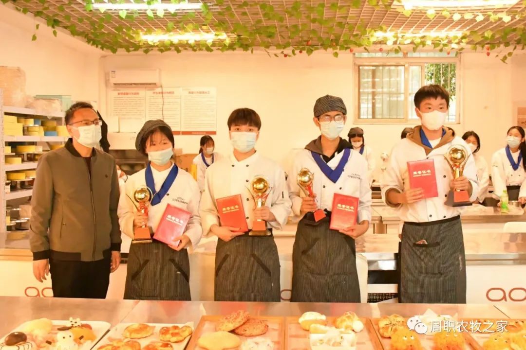 谈球吧体育app下载