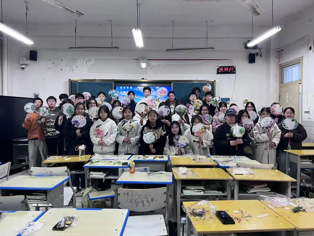 谈球吧体育app下载