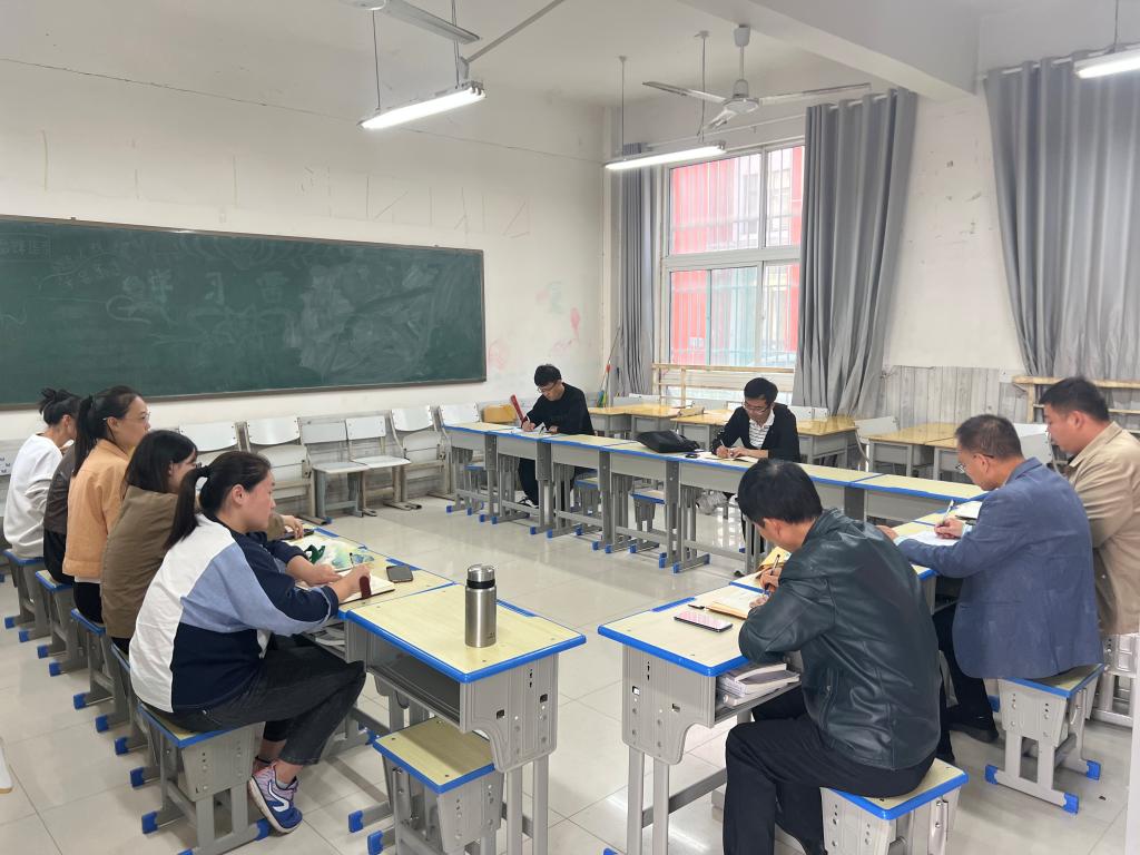 谈球吧体育app下载