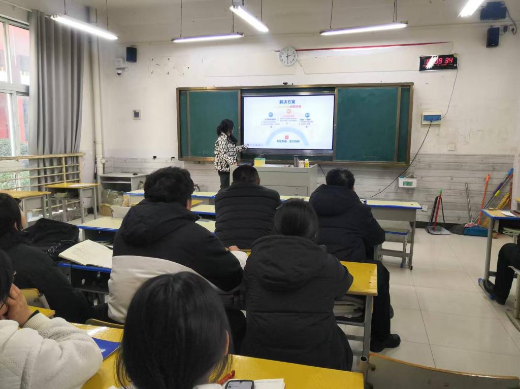 谈球吧体育app下载