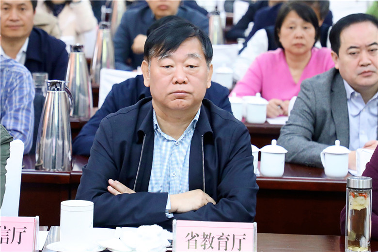 1554693252056020369.jpg 谈球吧体育app下载