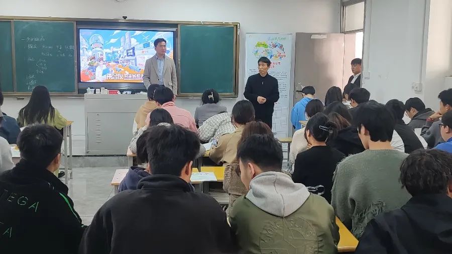 谈球吧体育app下载