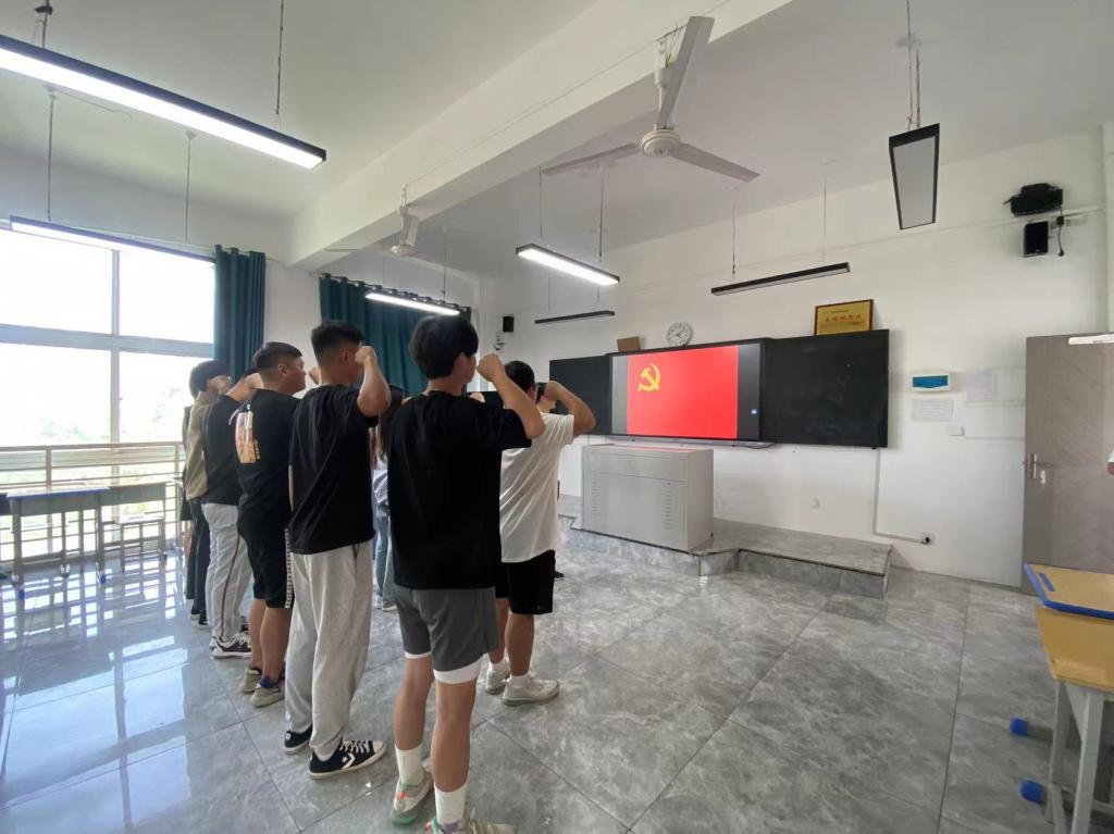 谈球吧体育app下载