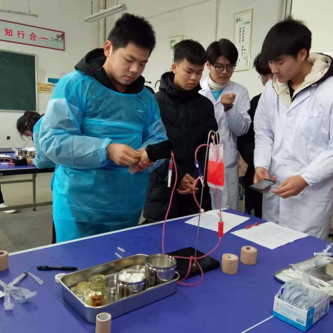 谈球吧体育app下载