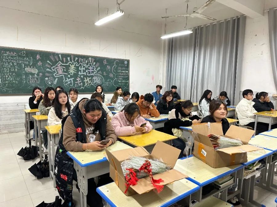 谈球吧体育app下载