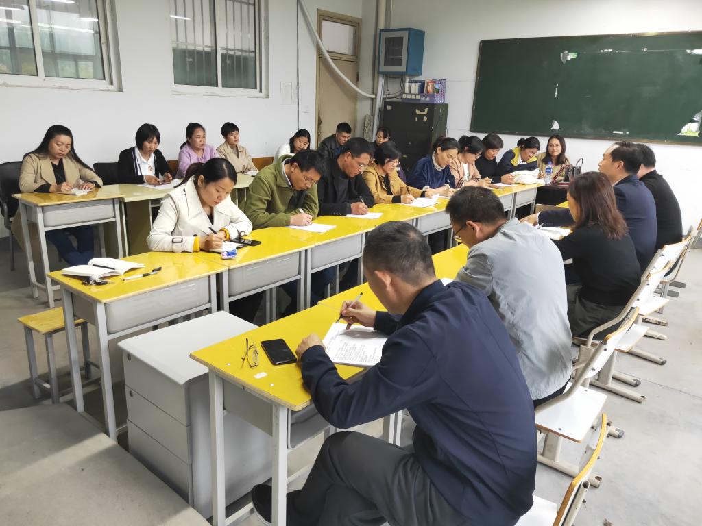 谈球吧体育app下载